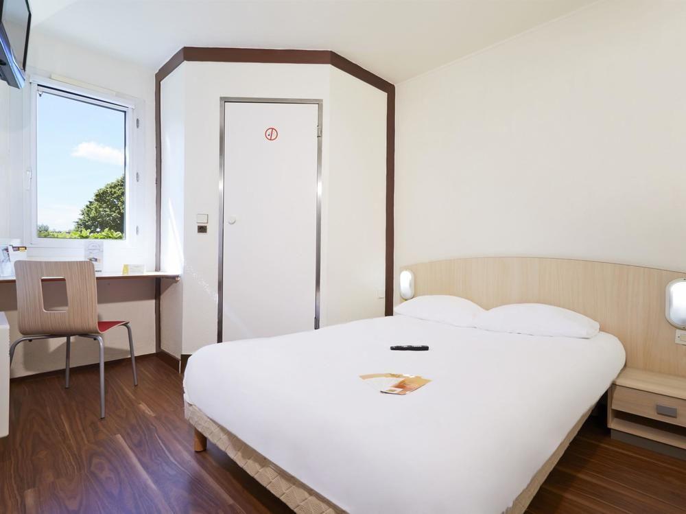 Hotel F1 Lyon Genay Massieux المظهر الخارجي الصورة
