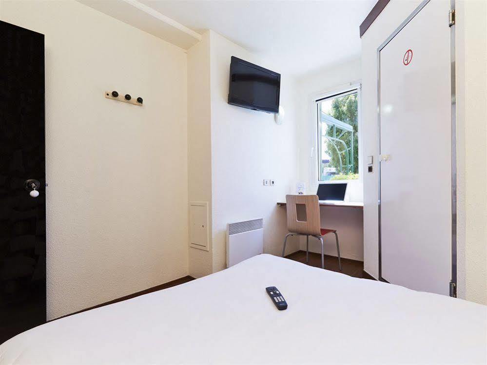 Hotel F1 Lyon Genay Massieux المظهر الخارجي الصورة